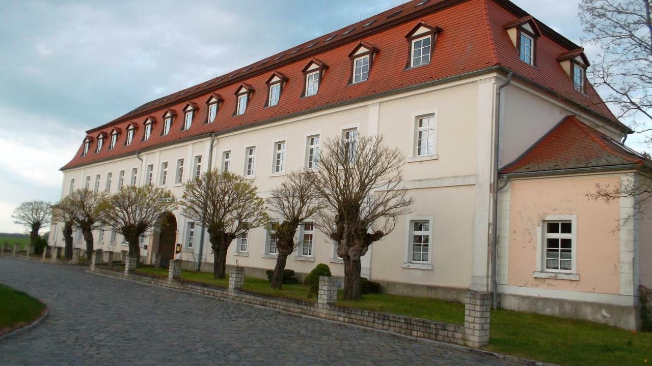 Hotel Domaene-Badetz Esterno foto