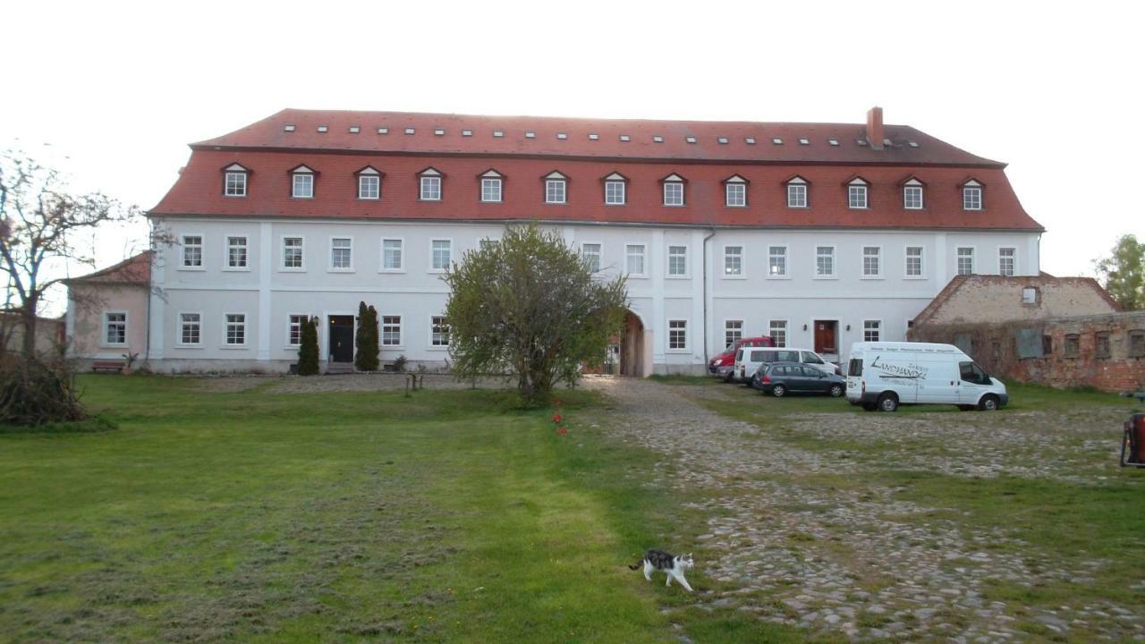 Hotel Domaene-Badetz Esterno foto