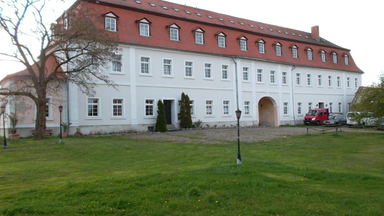 Hotel Domaene-Badetz Esterno foto